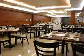 Hotel Horizon and Convention Center