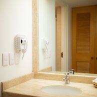 Hotel Horizon and Convention Center