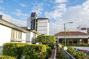 Hotel Horizon and Convention Center