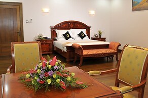 Palm Spring Resort & Spa