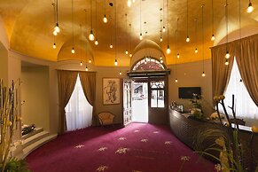 Grandhotel AMBASSADOR National House