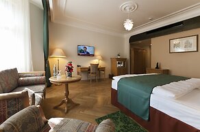 Grandhotel AMBASSADOR National House