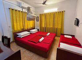 Reds Residency - Homestay