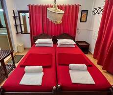 Reds Residency - Homestay