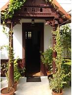 Reds Residency - Homestay