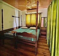 Reds Residency - Homestay