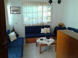 Remi Studios & Apartments