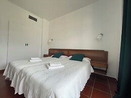 Apartamentos La Roca Rentals