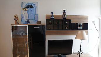 Apartamentos La Roca Rentals