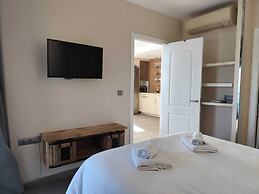 Apartamentos La Roca Rentals