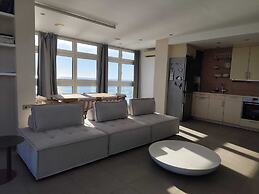 Apartamentos La Roca Rentals