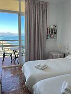 Apartamentos La Roca Rentals