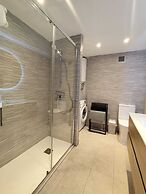 Apartamentos La Roca Rentals