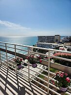 Apartamentos La Roca Rentals