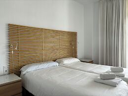 Apartamentos La Roca Rentals