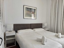 Apartamentos La Roca Rentals