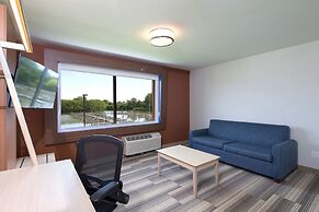 Holiday Inn Express & Suites Port Huron by IHG