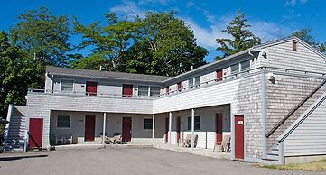 Sea Lion Motel and Cottages