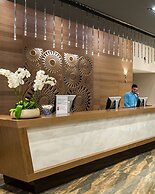 Solimar Aquamarine Resort