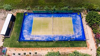 Solimar Aquamarine Resort