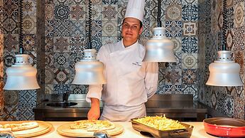 Solimar Aquamarine Resort