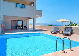 Solimar Aquamarine Resort