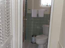 Skyclub Beach Suite at Mobay Club