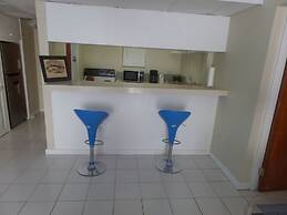 Skyclub Beach Suite at Mobay Club