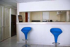 Skyclub Beach Suite at Mobay Club
