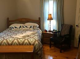 Ye Olde Walkerville Bed & Breakfast