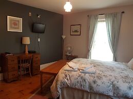 Ye Olde Walkerville Bed & Breakfast