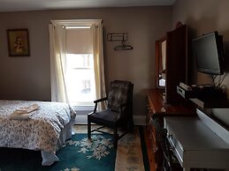 Ye Olde Walkerville Bed & Breakfast