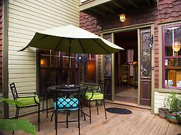 Beachside Boutique Inn