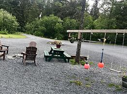 Twin Peaks Lodge and RV Park