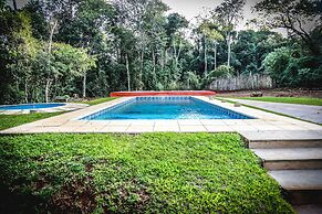 Rainforest Hotel & Cabañas