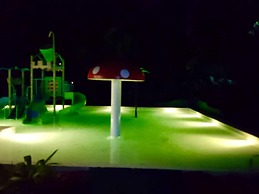 Rainforest Hotel & Cabañas