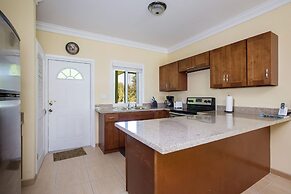 Sir Charles Guest House