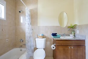 Sir Charles Guest House