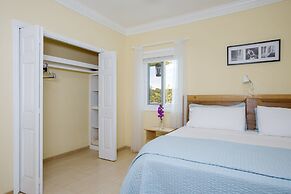 Sir Charles Guest House