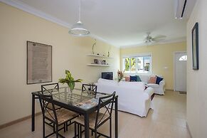 Sir Charles Guest House