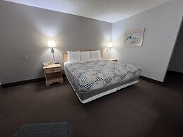 Regency Inn and Suites