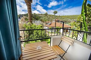 Flower Pension Hotel