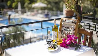 Flower Pension Hotel