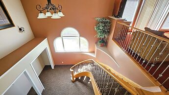 Misty Mountain Inn and Suites