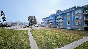 Misty Mountain Inn and Suites