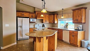 Misty Mountain Inn and Suites