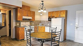 Misty Mountain Inn and Suites