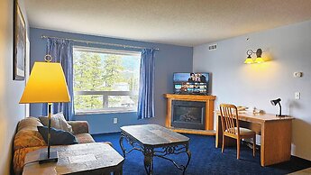 Misty Mountain Inn and Suites