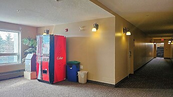 Misty Mountain Inn and Suites