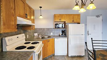 Misty Mountain Inn and Suites